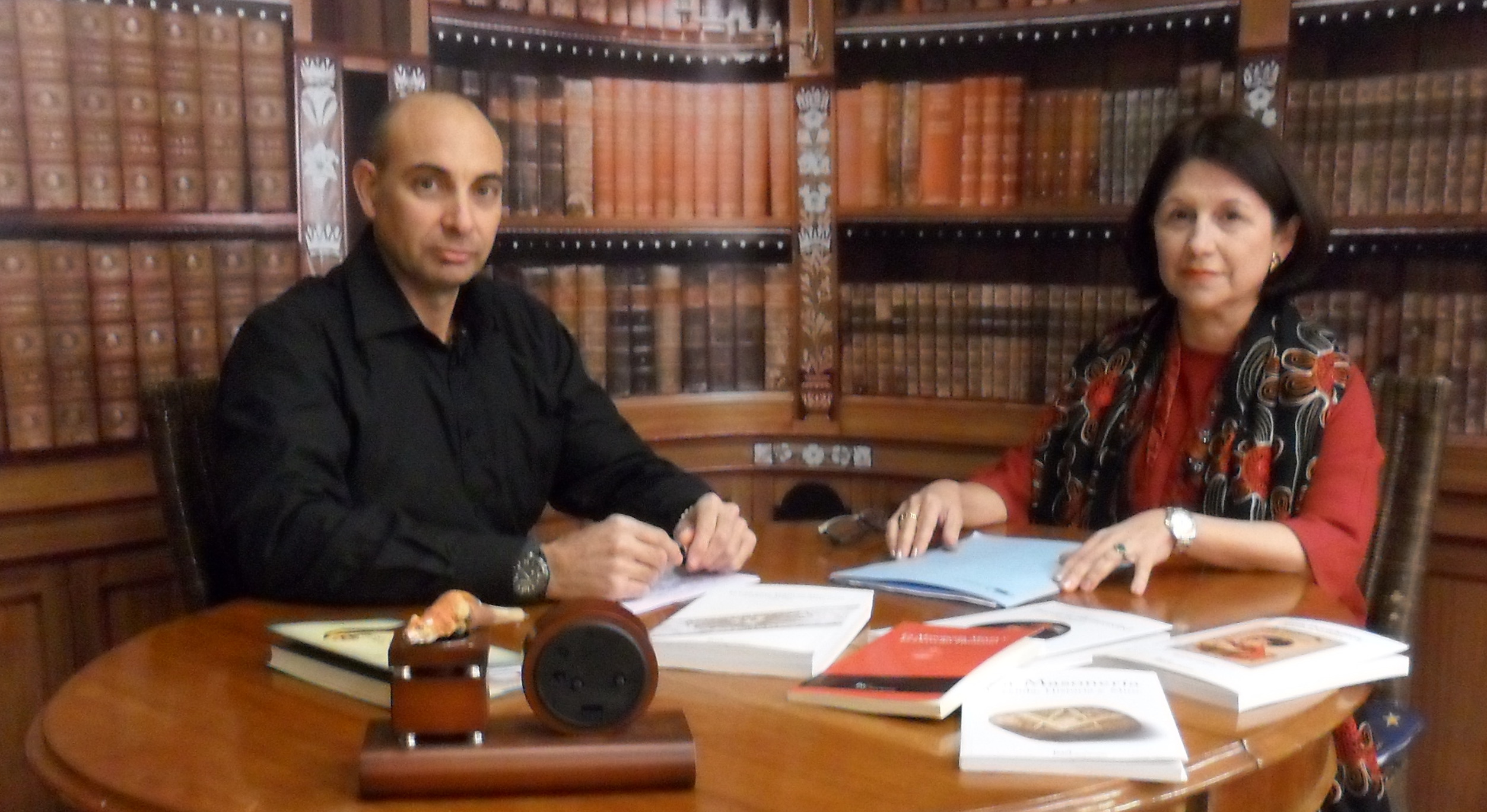 Raúl Tristán entrevista a Ana Valet, masona, en 'El Lobo Estepario'